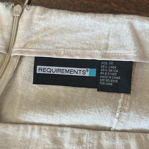 Linen mix skirt with sequin design. EUC size 14 - Picture 3 of 5